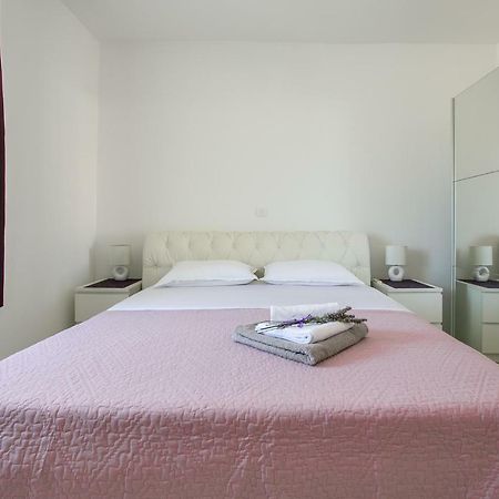 Apartment Maja Pula Bagian luar foto